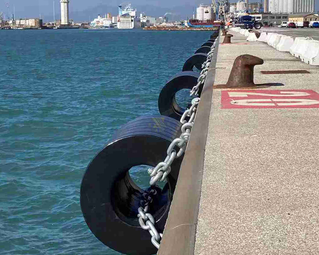 Jier Marine Cylindrical Fender για το Port of Massawa, Ερυθραία FP