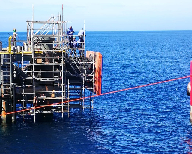 Jier Marine Super Cell Fenders για δεξαμενόπλοιο στην Ιταλία FP