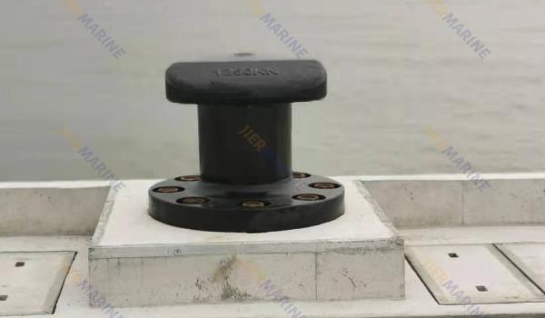 μαύρος-t-bollard